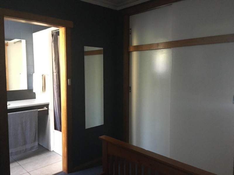 3/3 Walkers Avenue, Newnham TAS 7248