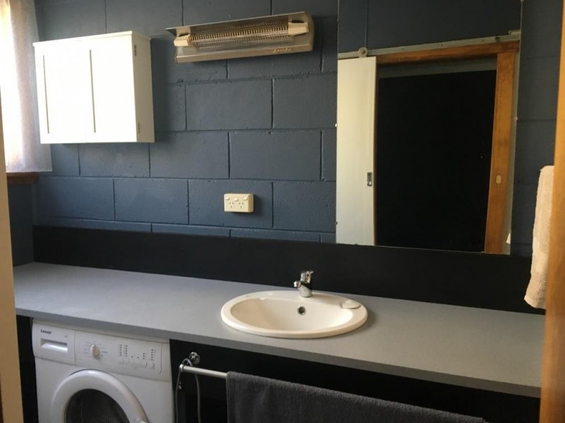 3/3 Walkers Avenue, Newnham TAS 7248