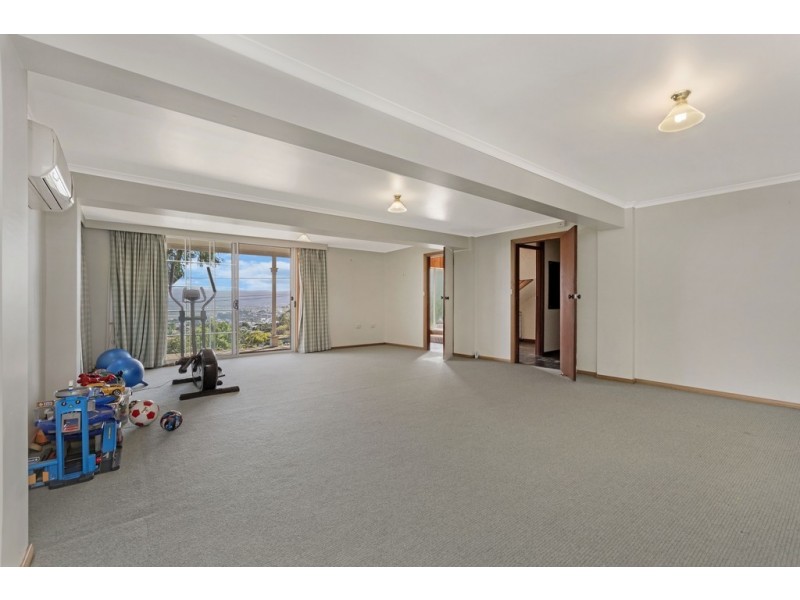 11 Denison Grove, West Launceston TAS 7250