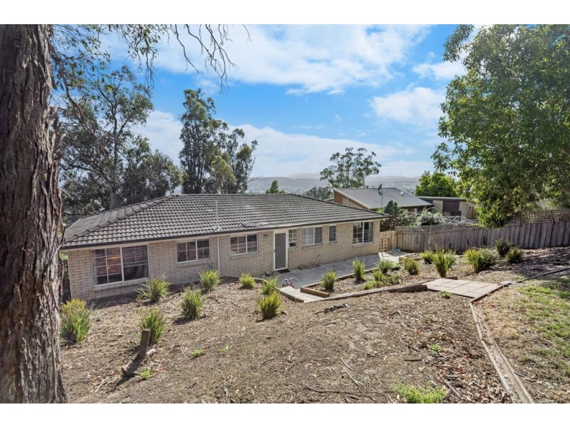 11 Denison Grove, West Launceston TAS 7250