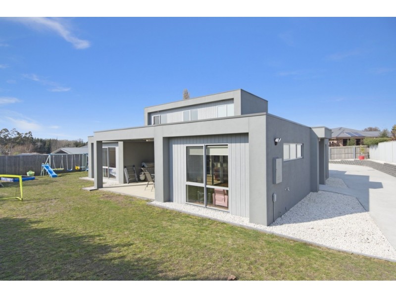 11 Talisker Street, Perth TAS 7300