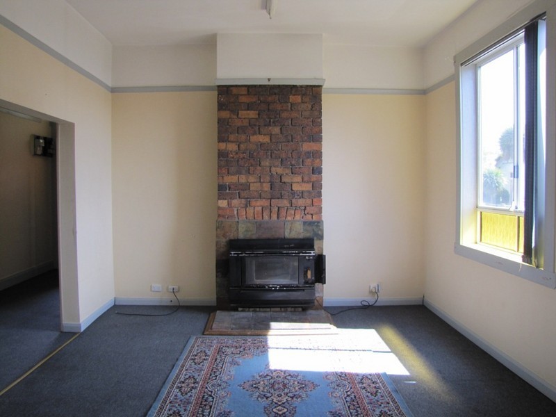 8 Queen Street, Invermay TAS 7248
