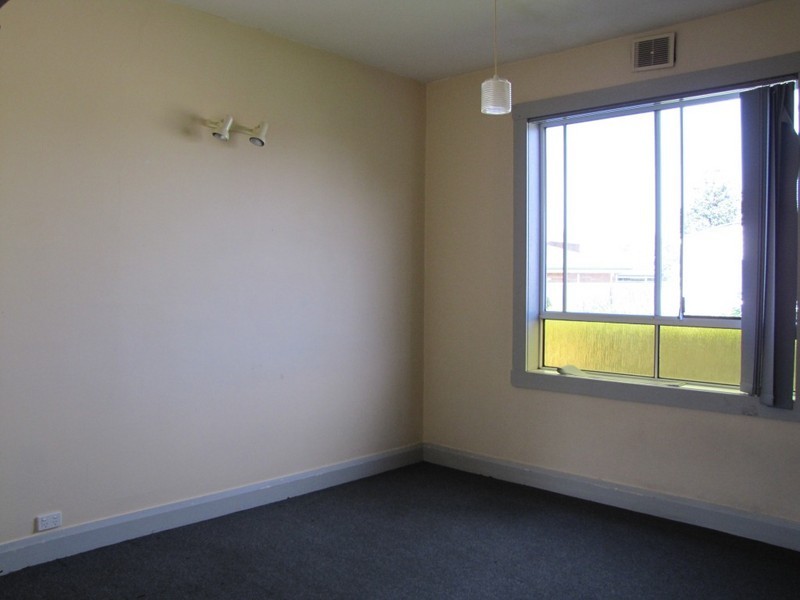 8 Queen Street, Invermay TAS 7248