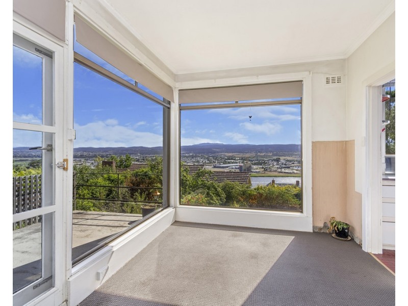 38 Bain Terrace, Trevallyn TAS 7250