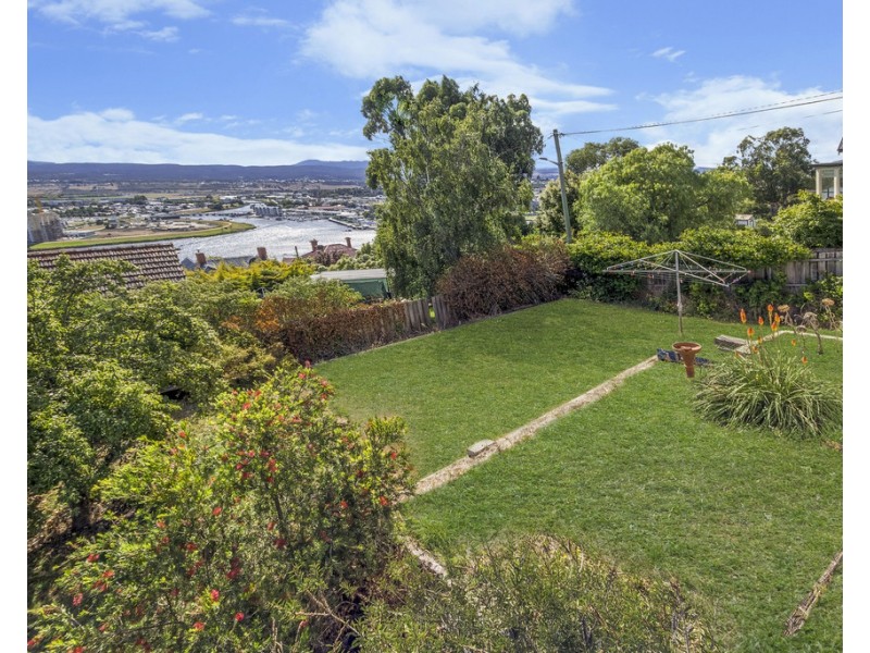 38 Bain Terrace, Trevallyn TAS 7250
