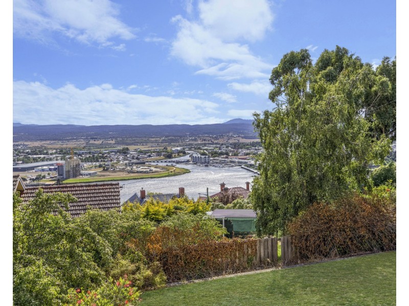 38 Bain Terrace, Trevallyn TAS 7250