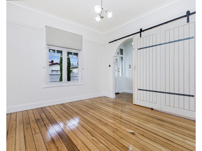 16 Moore Street, Invermay TAS 7248