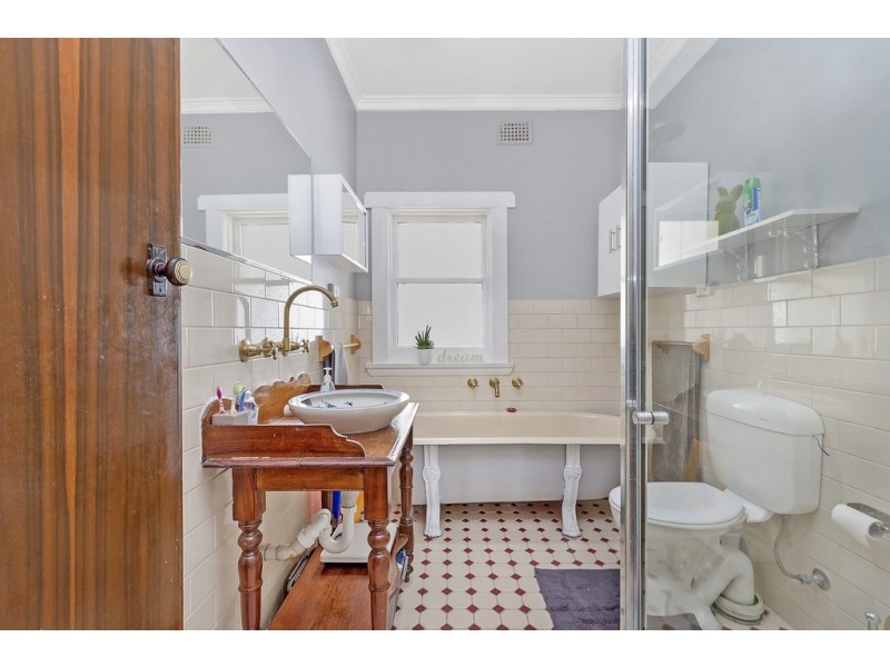 2 Cornwall Street, Beaconsfield TAS 7270