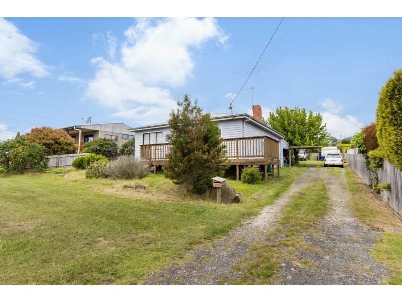 35 Napier Street, Beauty Point TAS 7270