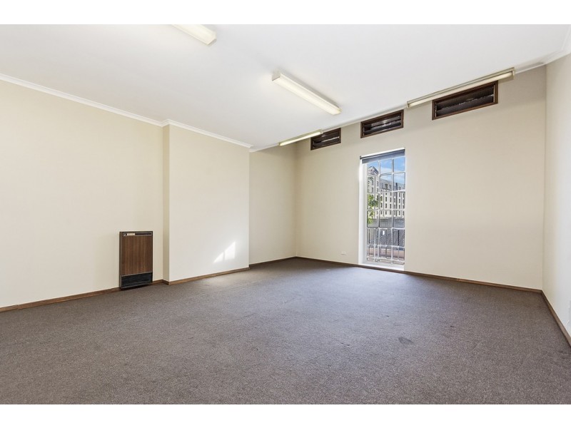 2 Yorktown Square, Launceston TAS 7250