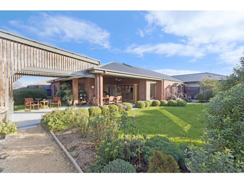 2 Paxton Court, Longford TAS 7301