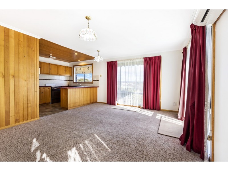1/33 Harris Street, Summerhill TAS 7250