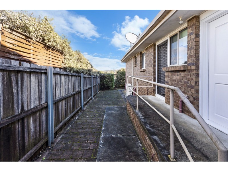 1/33 Harris Street, Summerhill TAS 7250