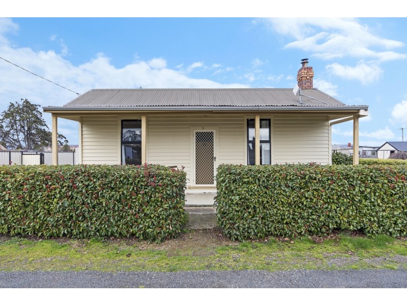 11 Church Street, Cressy TAS 7302