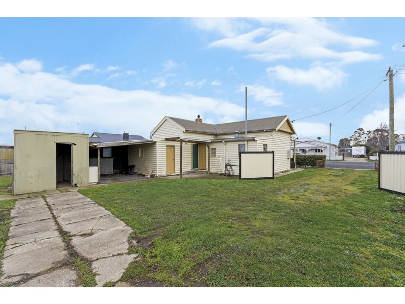 11 Church Street, Cressy TAS 7302