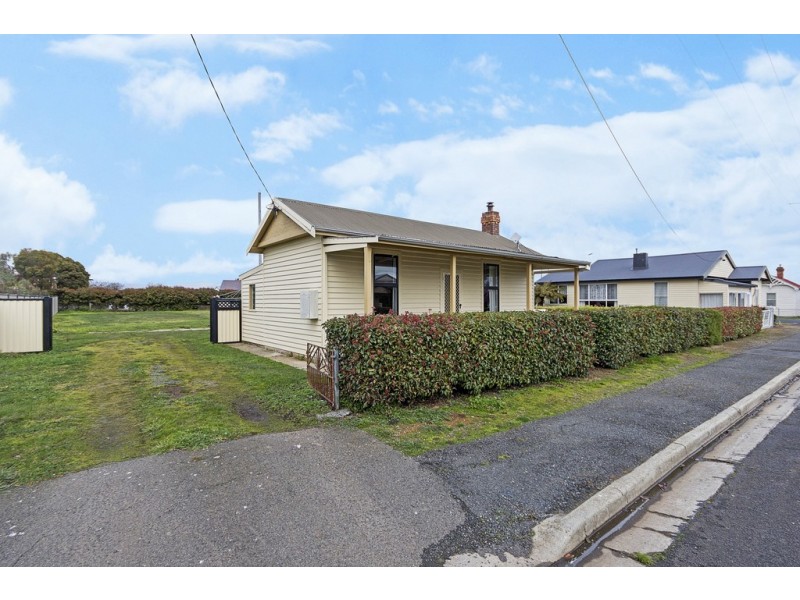 11 Church Street, Cressy TAS 7302