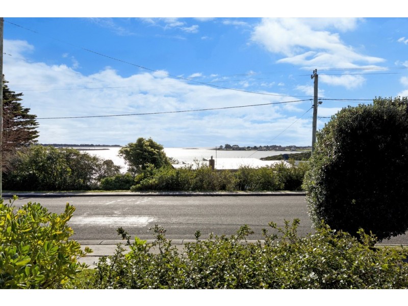 8 South Street, George Town TAS 7253