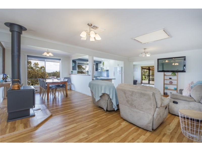 15 Christine Avenue, Devon Hills TAS 7300