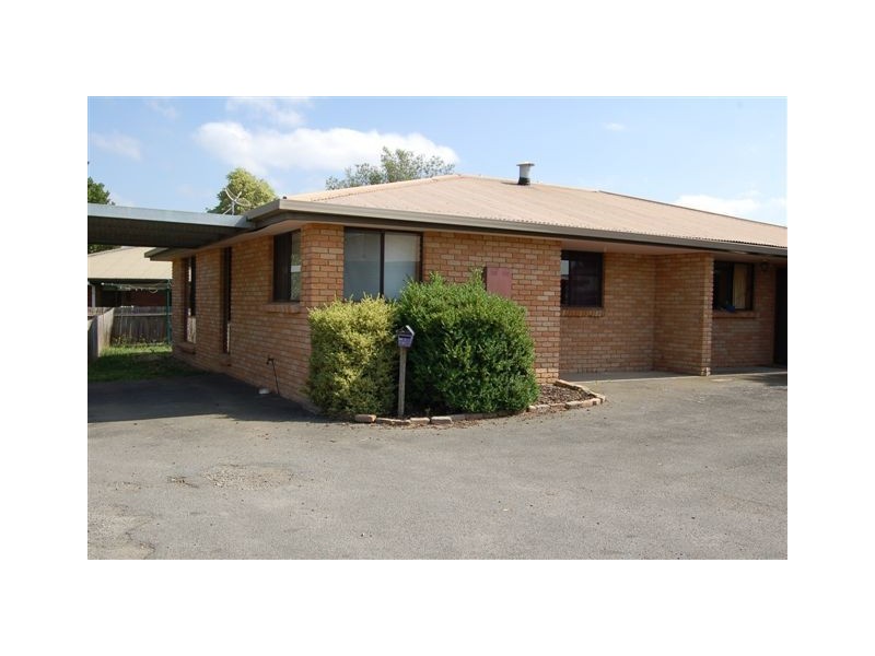 1/9-11 Newnham Close, Newnham TAS 7248