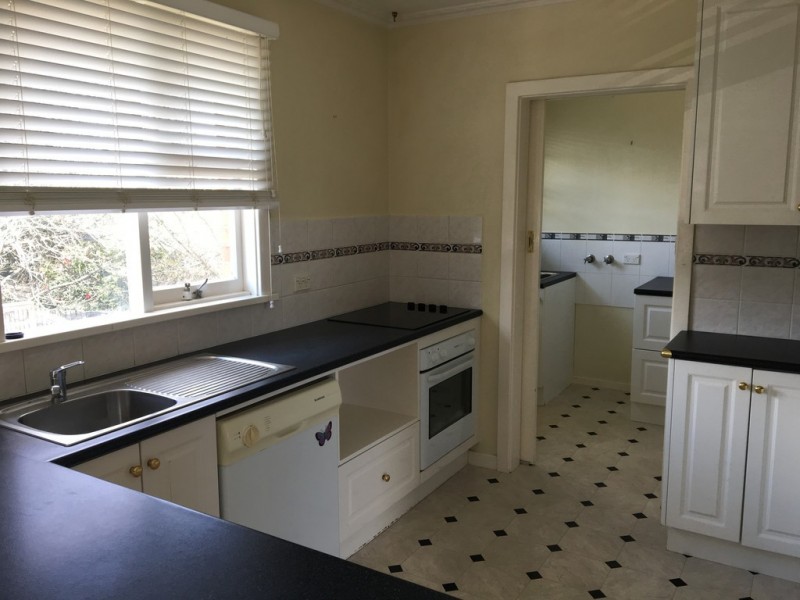 31 Chestnut Road, Youngtown TAS 7249