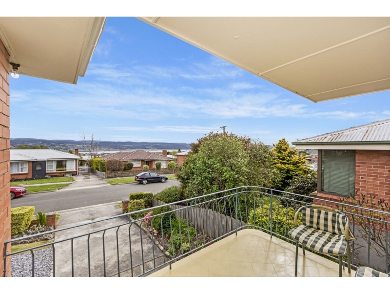6 Procter Street, Newnham TAS 7248