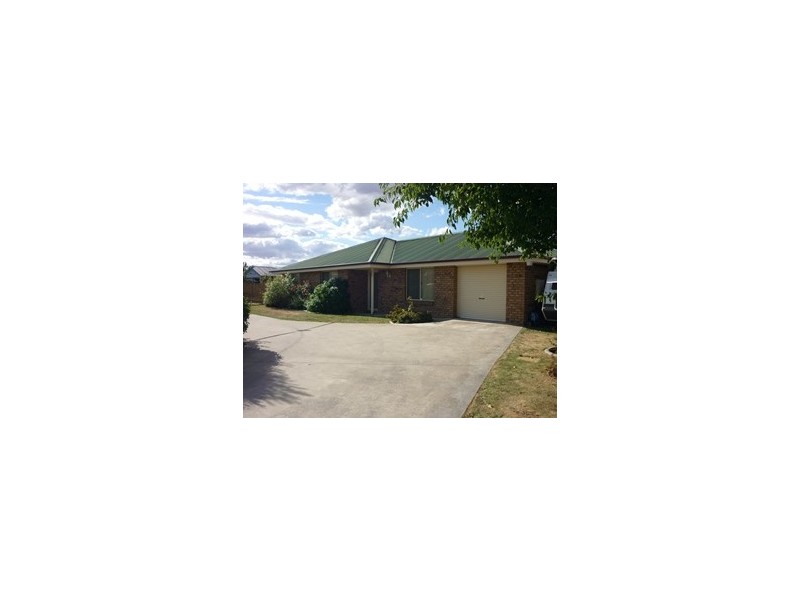 10 NELSON PLACE, Perth TAS 7300