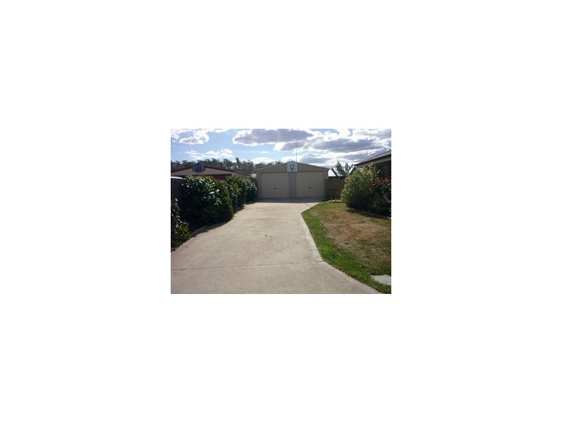 10 NELSON PLACE, Perth TAS 7300
