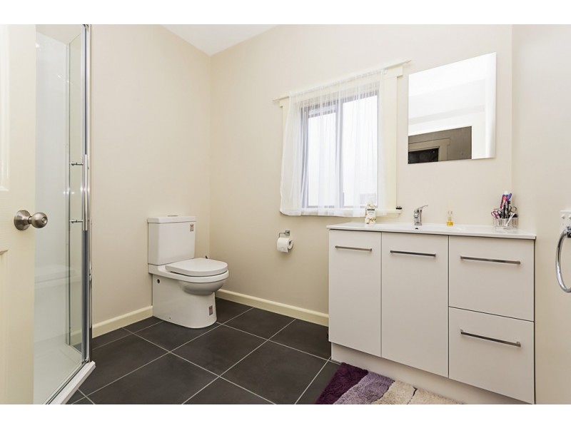 9 Clark Street, Mowbray TAS 7248