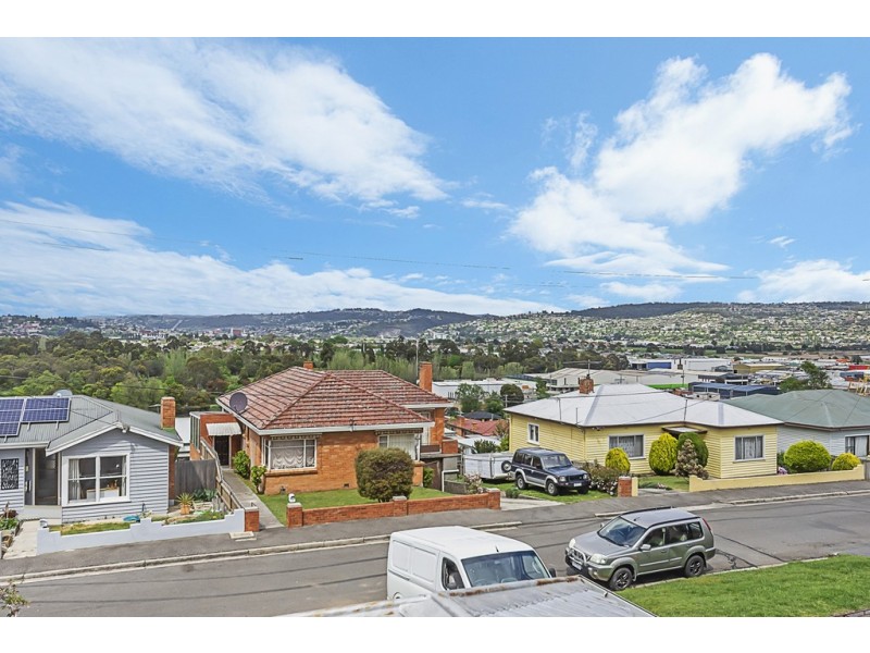 9 Clark Street, Mowbray TAS 7248