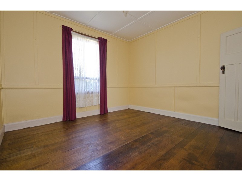 9 Charles Street, Cressy TAS 7302