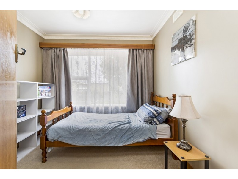 6 Procter Street, Newnham TAS 7248