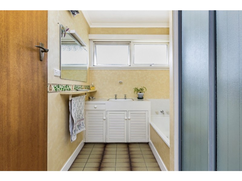 6 Procter Street, Newnham TAS 7248