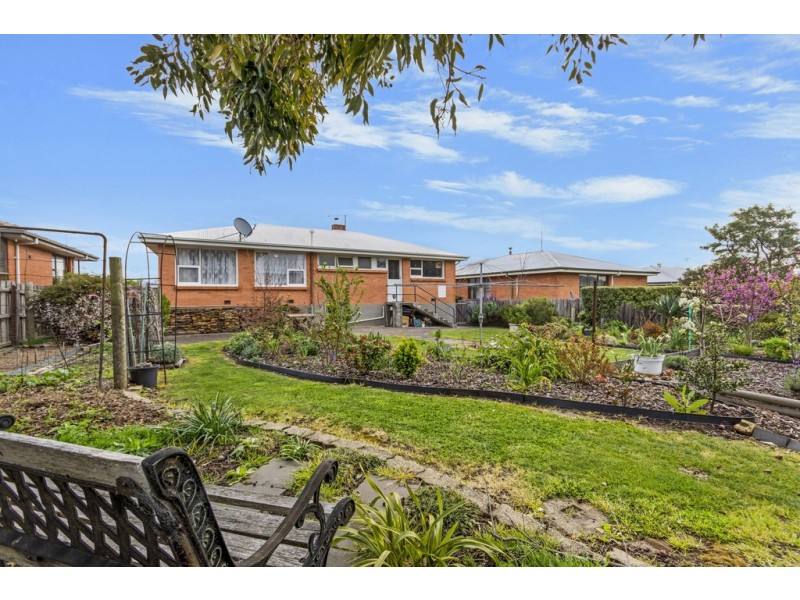 6 Procter Street, Newnham TAS 7248