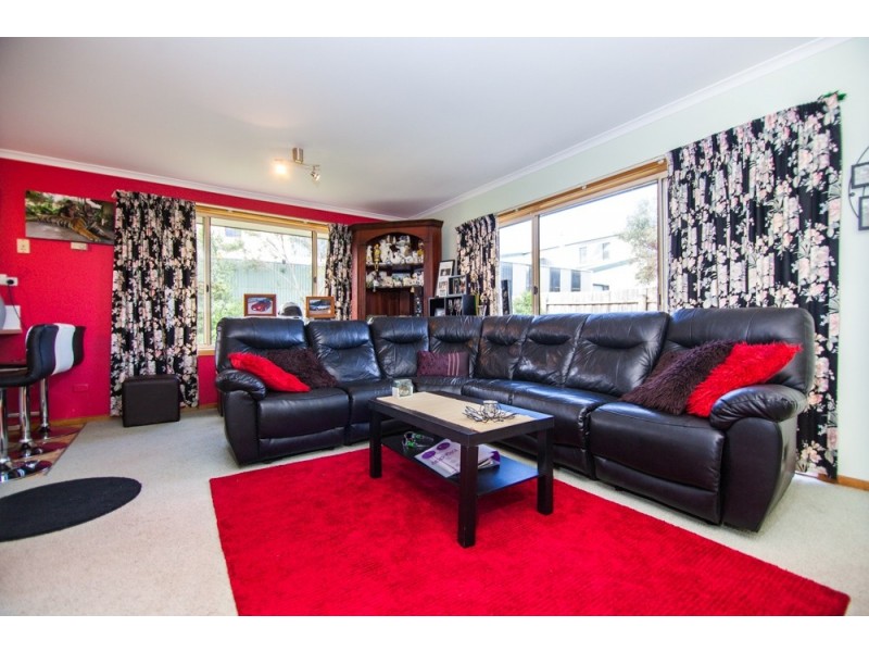 Unit 4/22 Calais Street, Mowbray TAS 7248