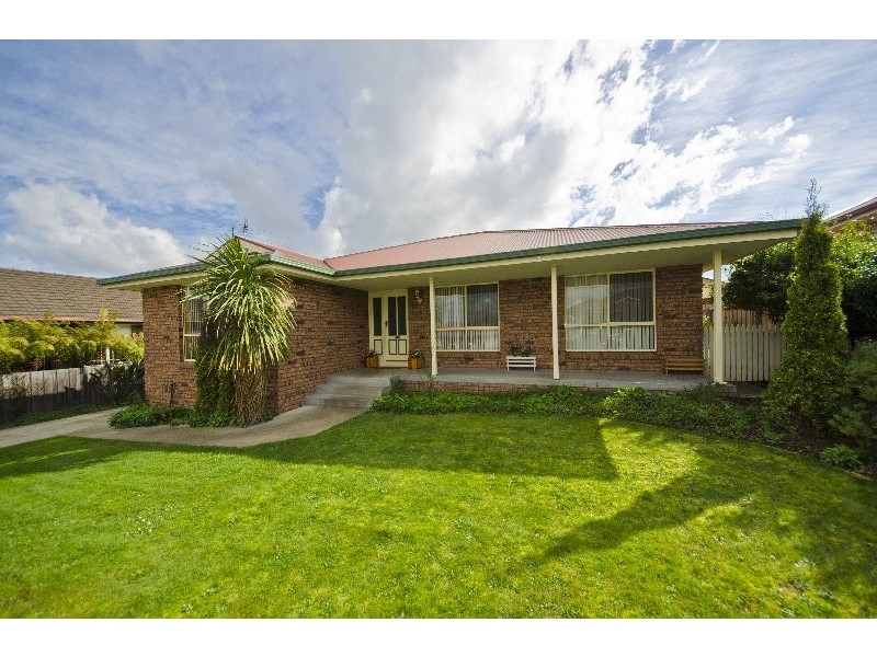7 Rothsay Close, Newnham TAS 7248