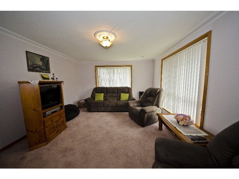 7 Rothsay Close, Newnham TAS 7248