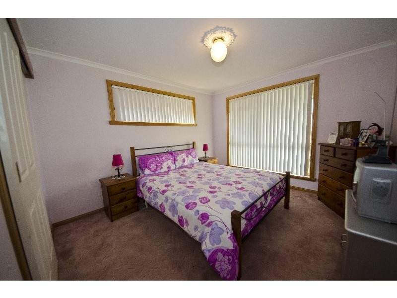 7 Rothsay Close, Newnham TAS 7248