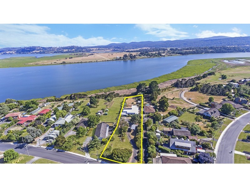 24 Beach Road, Legana TAS 7277