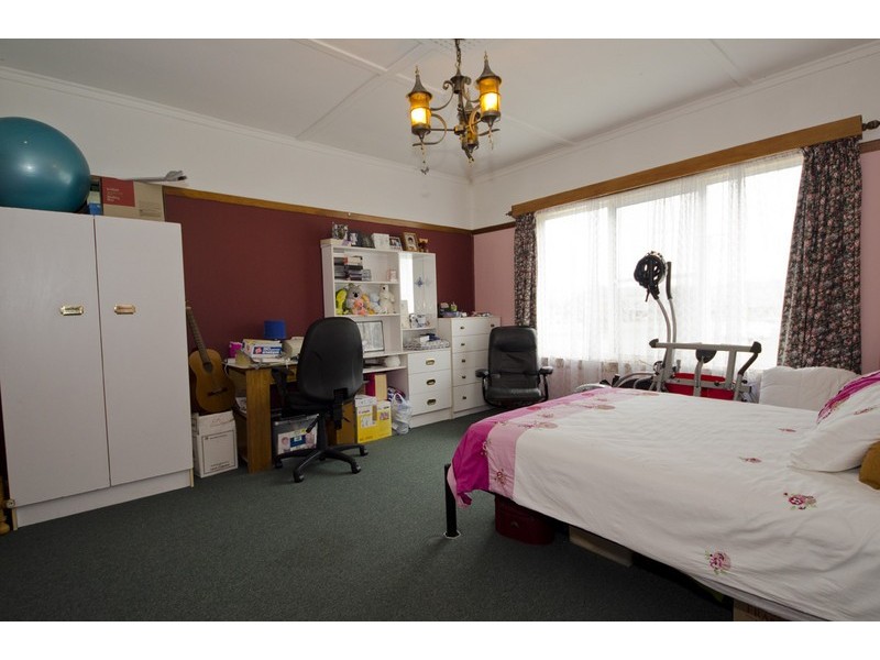 10 Alanvale Road, Newnham TAS 7248