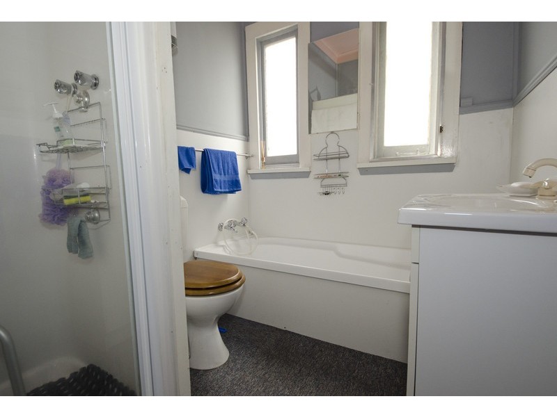 10 Alanvale Road, Newnham TAS 7248