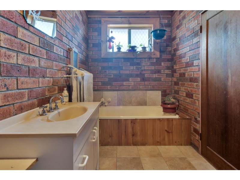 3 Albert Street, Bellingham TAS 7254