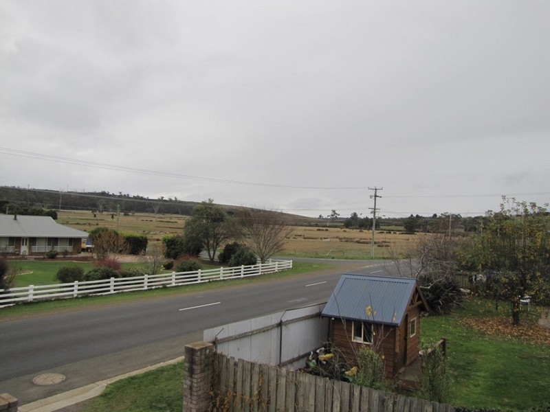 Unit 1/31 Youl Road, Perth TAS 7300