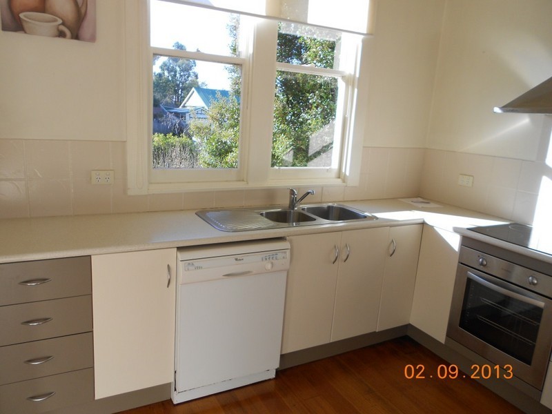 16 Connaught Crescent, West Launceston TAS 7250