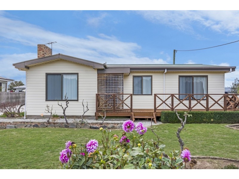 129 Main Street, Cressy TAS 7302