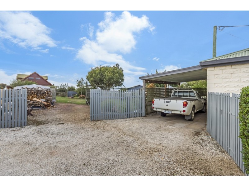 129 Main Street, Cressy TAS 7302