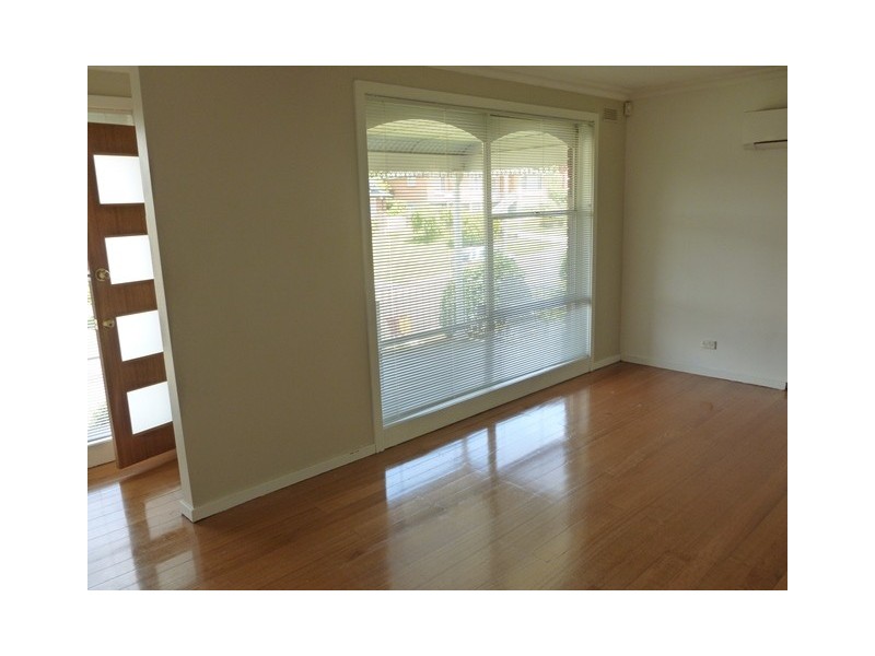 16 Meadowbank Road, Newnham TAS 7248