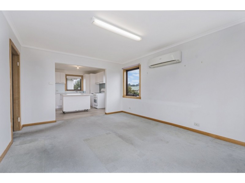 27 Cook Crescent, Mayfield TAS 7248