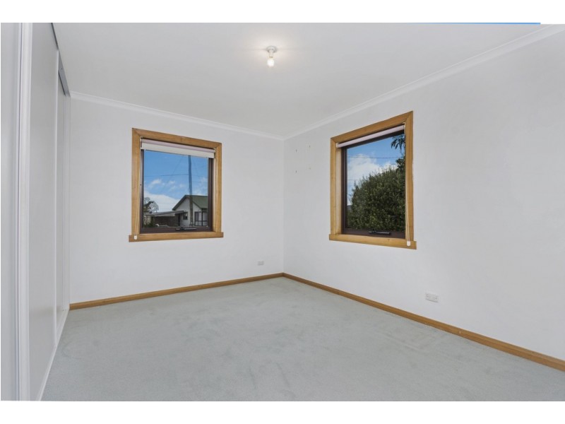 27 Cook Crescent, Mayfield TAS 7248