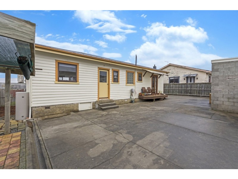 27 Cook Crescent, Mayfield TAS 7248