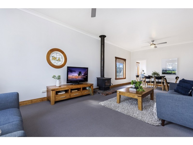 7 Moore Street, Invermay TAS 7248